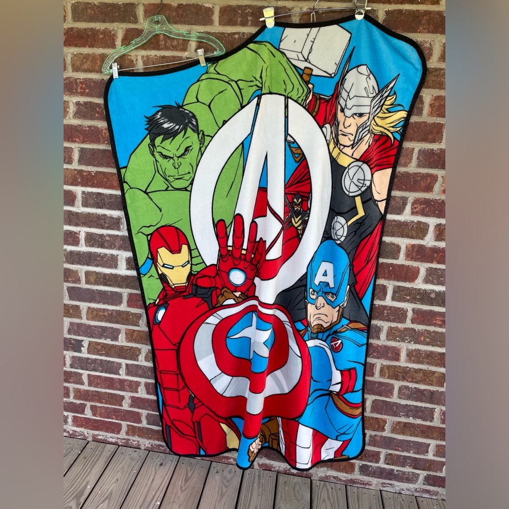 Kid’s The Avengers Marvel Fleece Throw Blanket 45”x60”